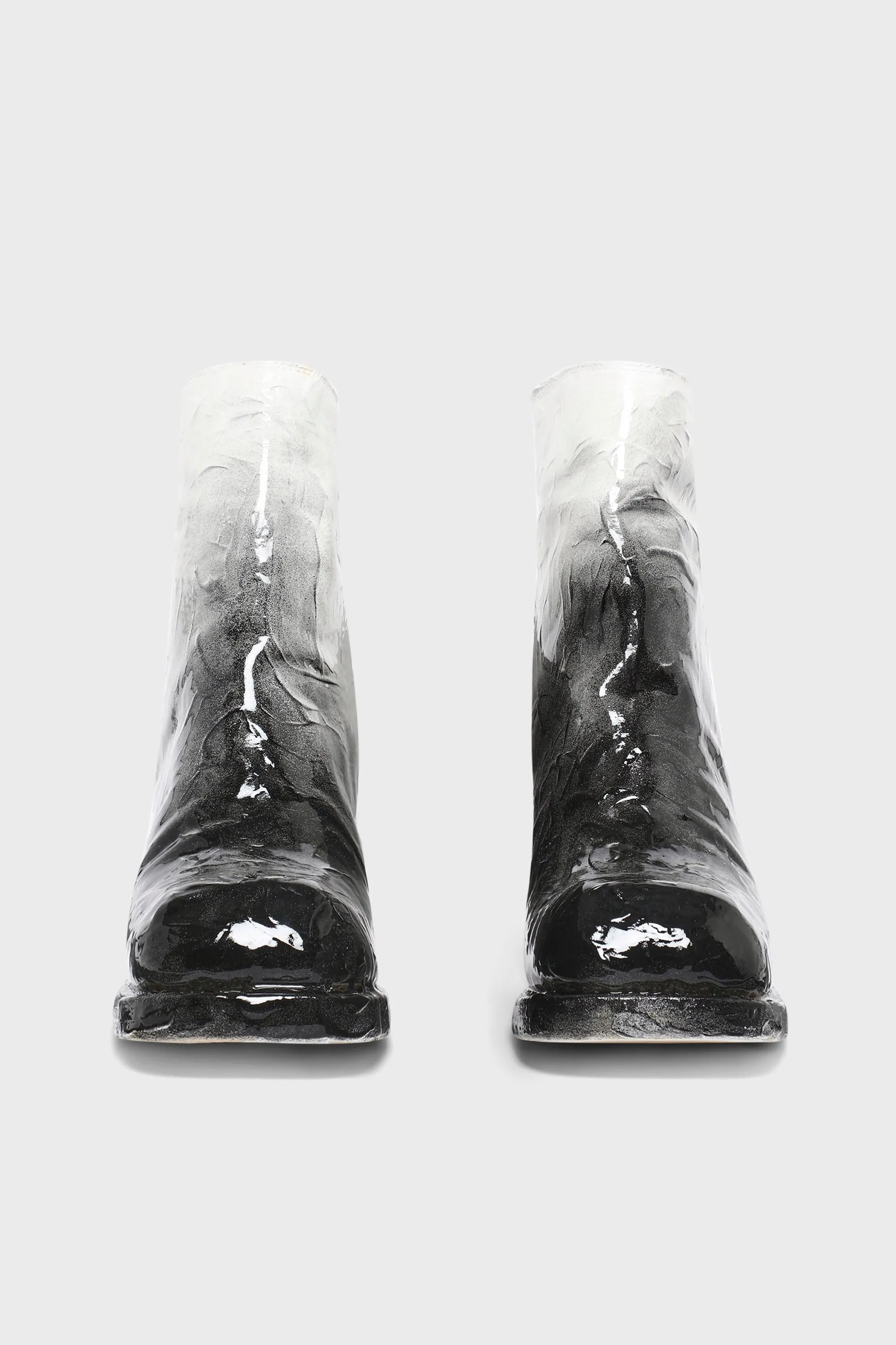 9086_MW PAINTED RESIN BACK ZIP BOOT