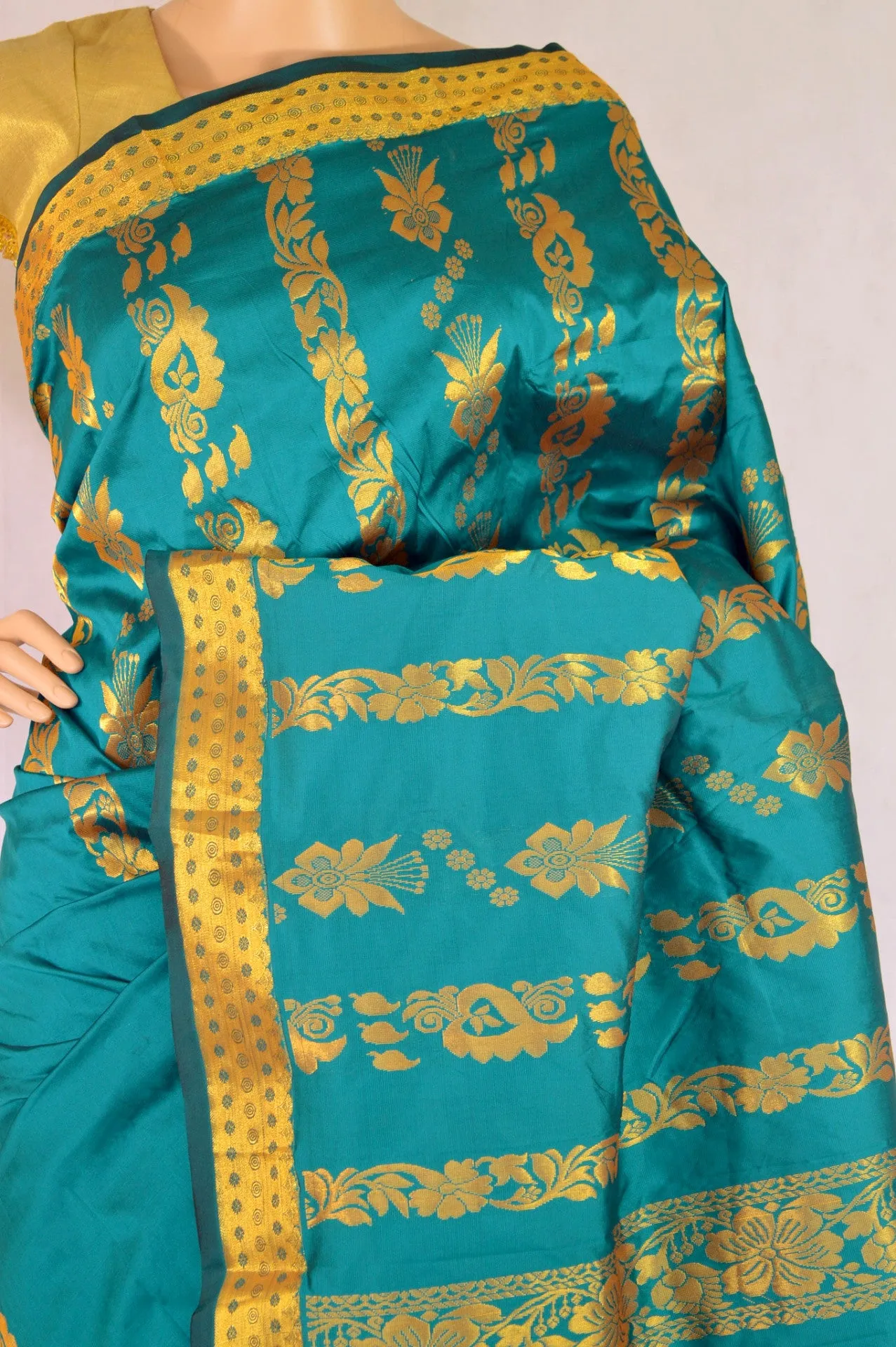 Bright Green & Gold Colour Silk Saree