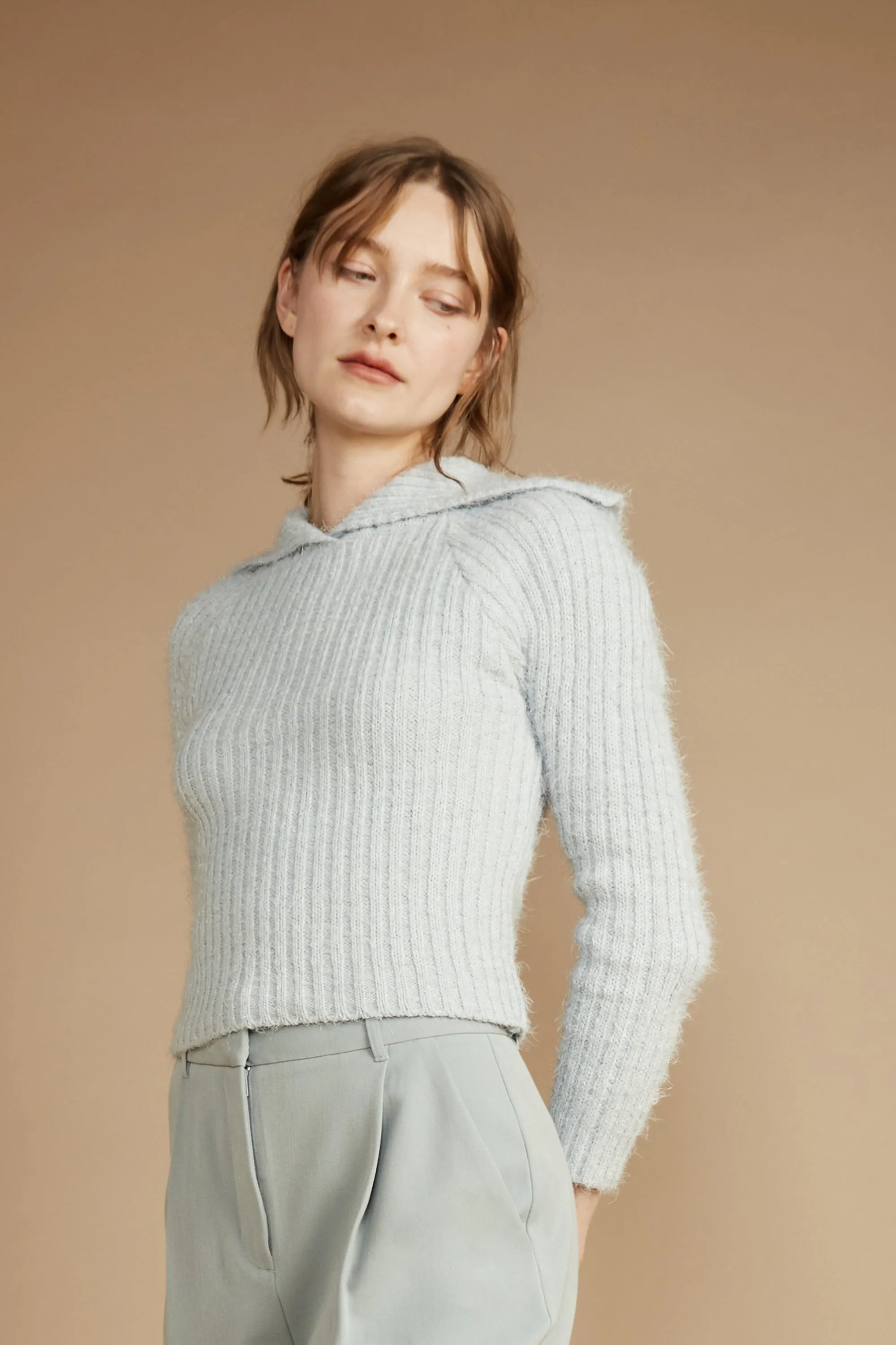 EXTENDED COLLAR KNIT SWEATER