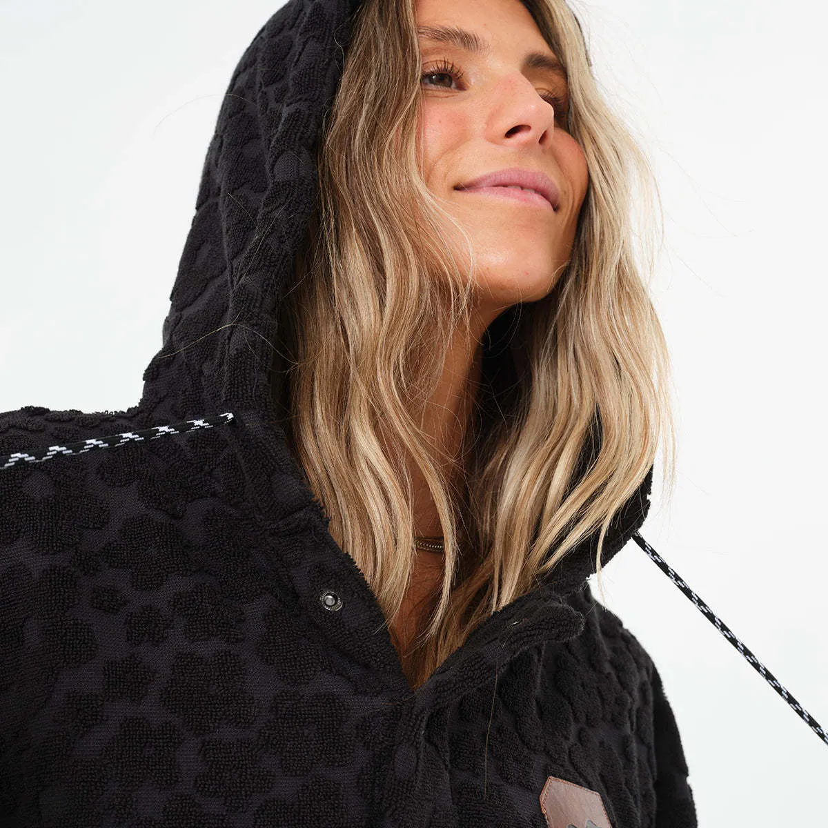 Ginny Changing Poncho - Black