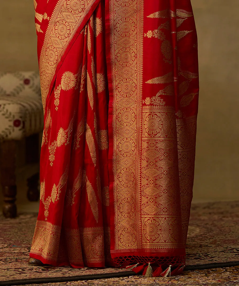 Handloom Red Pure Katan Silk Banarasi Saree With Jaal And Bhutta Motif