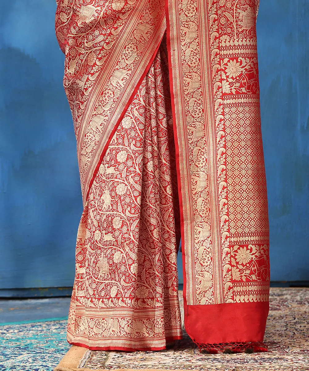 Maroon Handloom Pure Katan Silk Handloom Shikargah Banarasi Saree In Kimkhab Weave