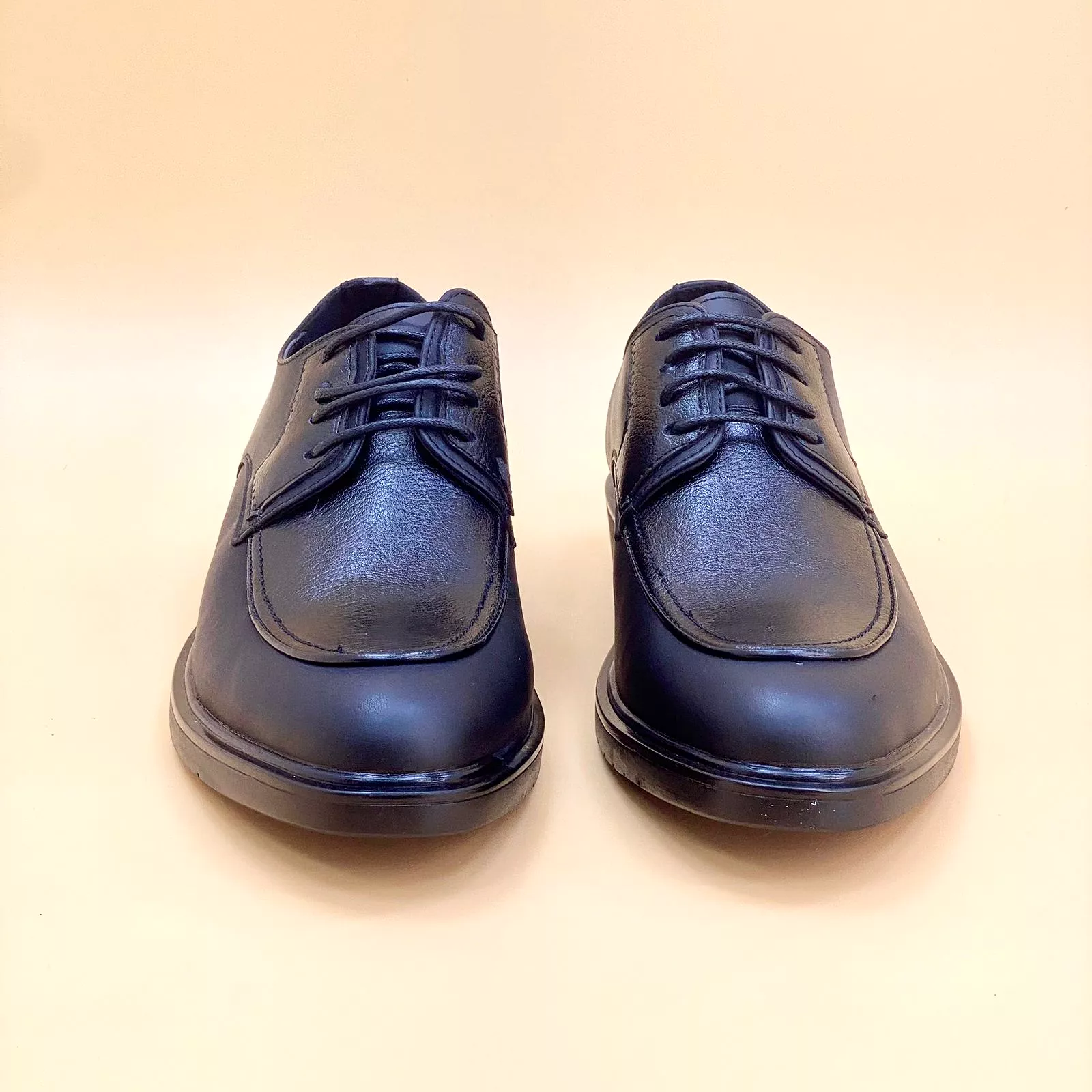 NEW ,  MEN SHOES  M913 , MADE IN CHINA