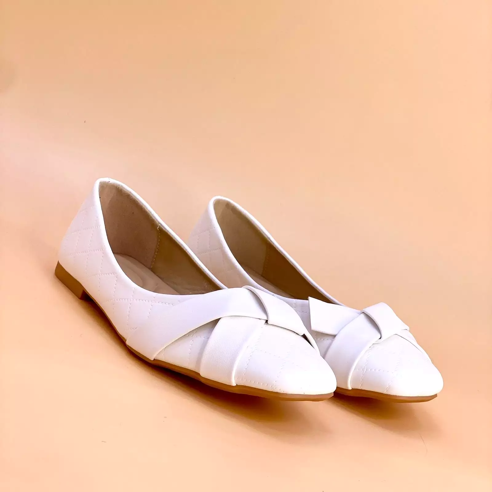 NEW ,  WOMEN FLAT SHOES W244