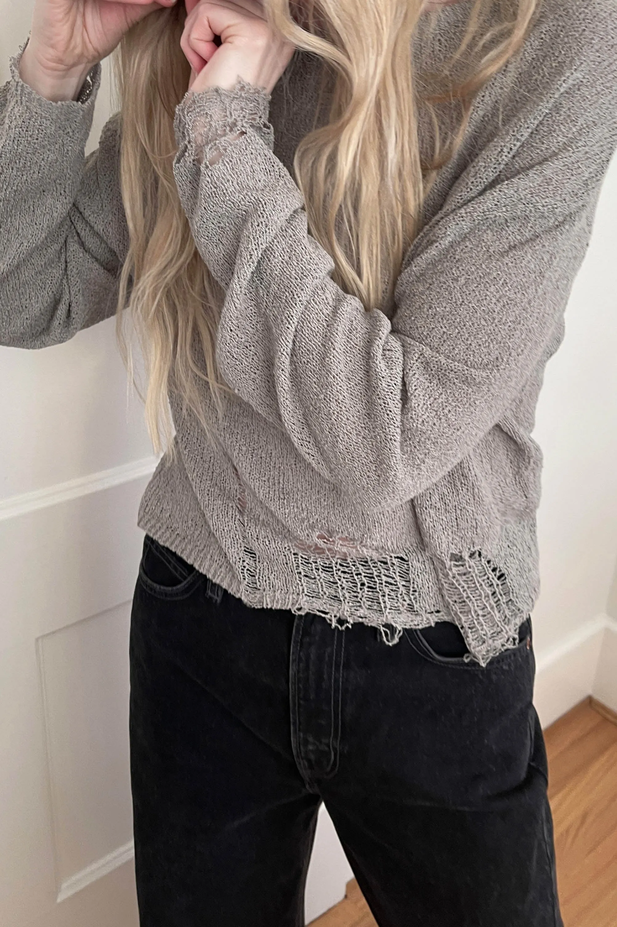 OVERSIZED DISTRESSED SWEATER