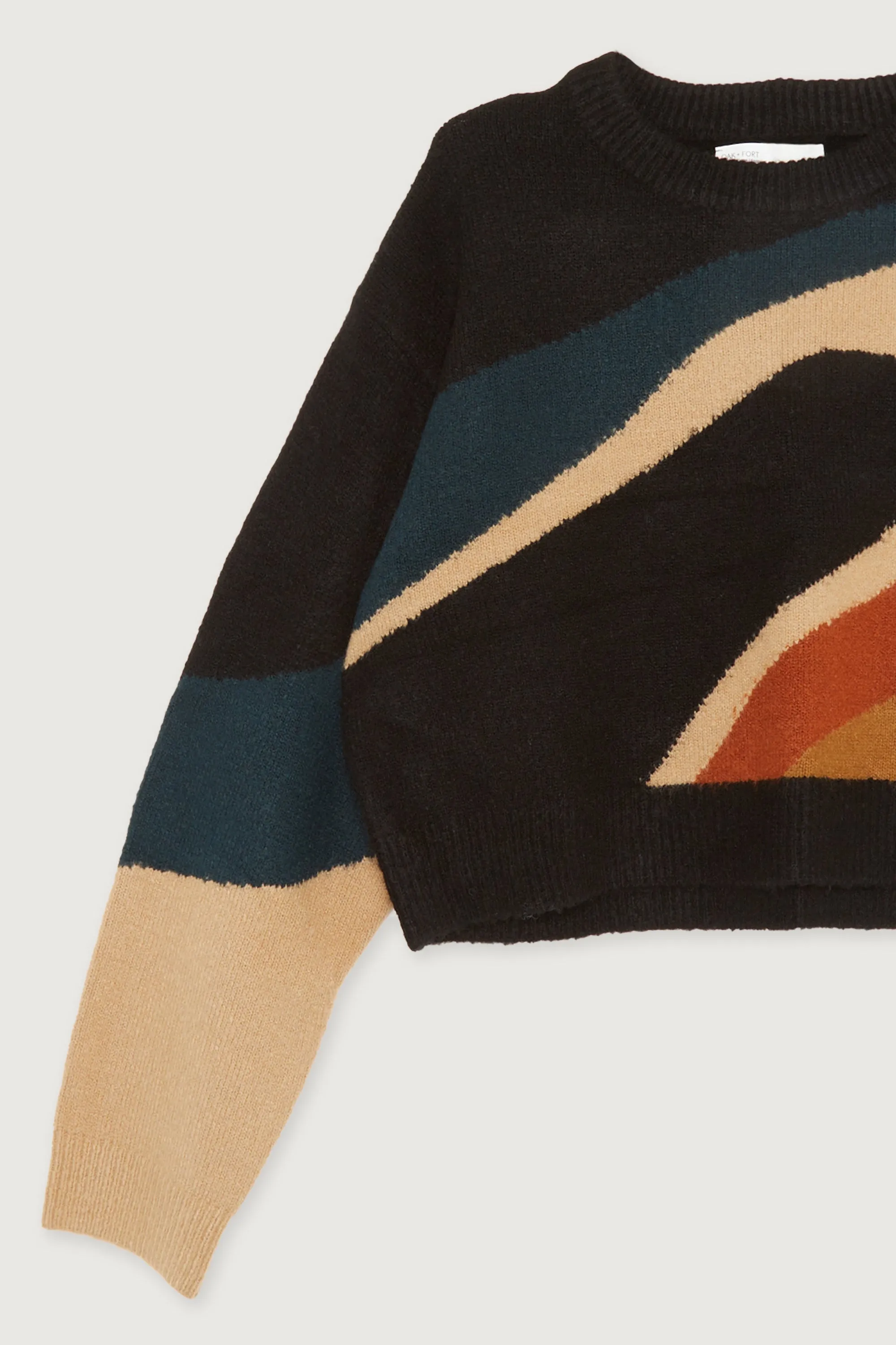 PATTERNED INTARSIA SWEATER