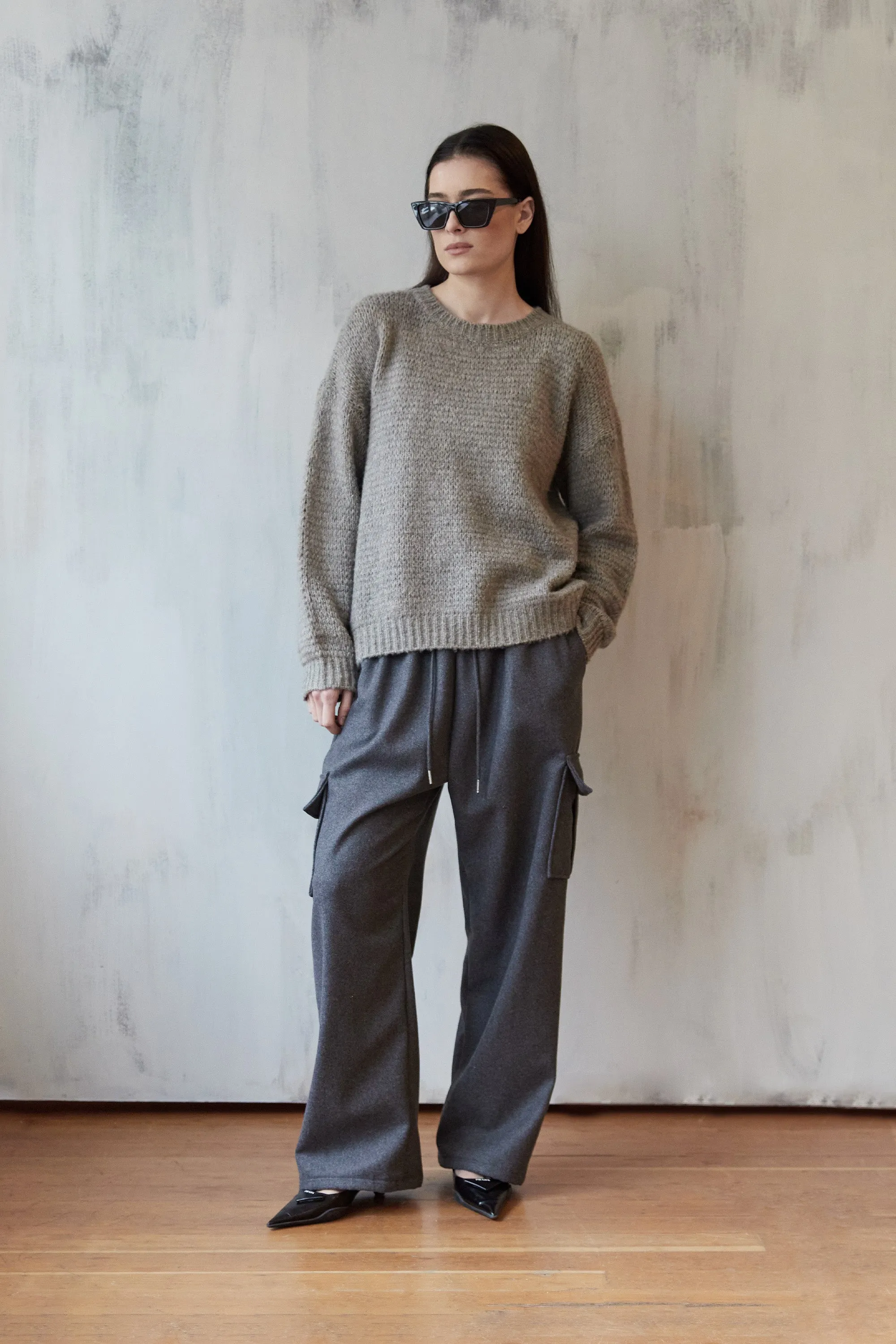 RELAXED FIT SWEATER