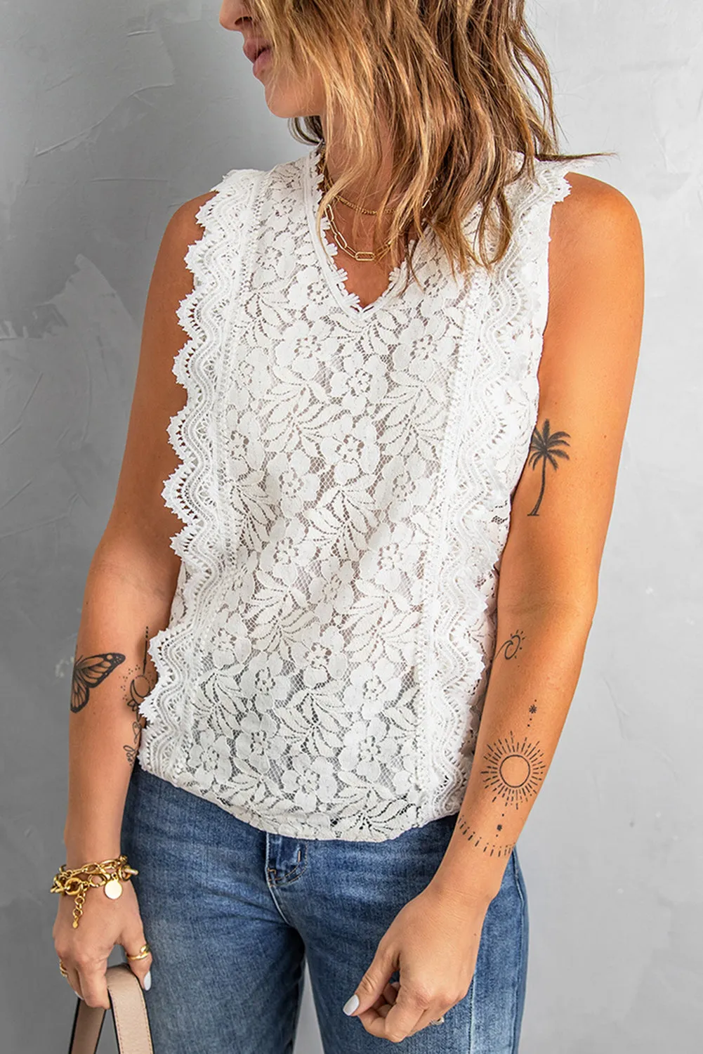 Sensational Scalloped V-Neck Lace Tank