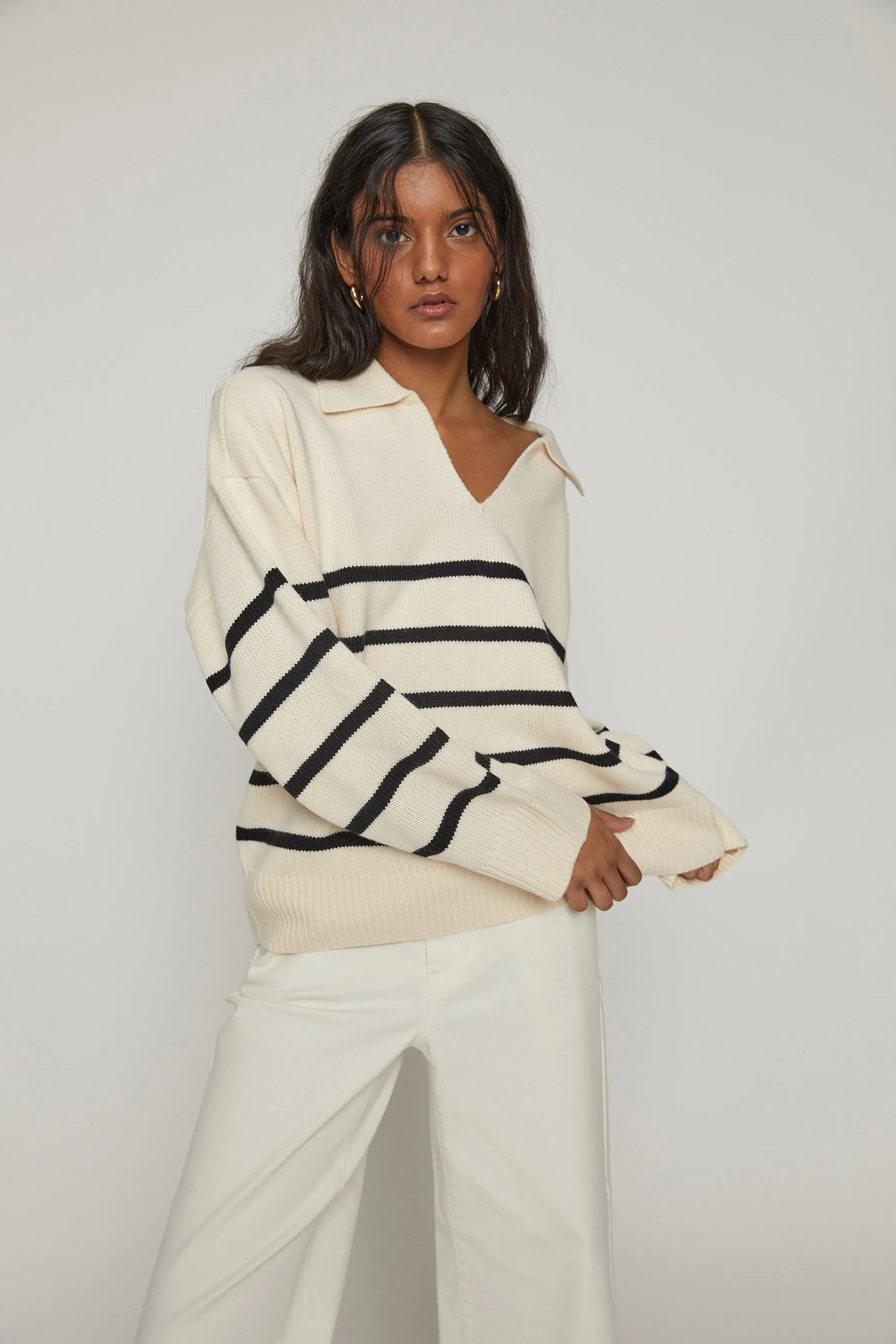 STRIPED COLLARED SWEATER