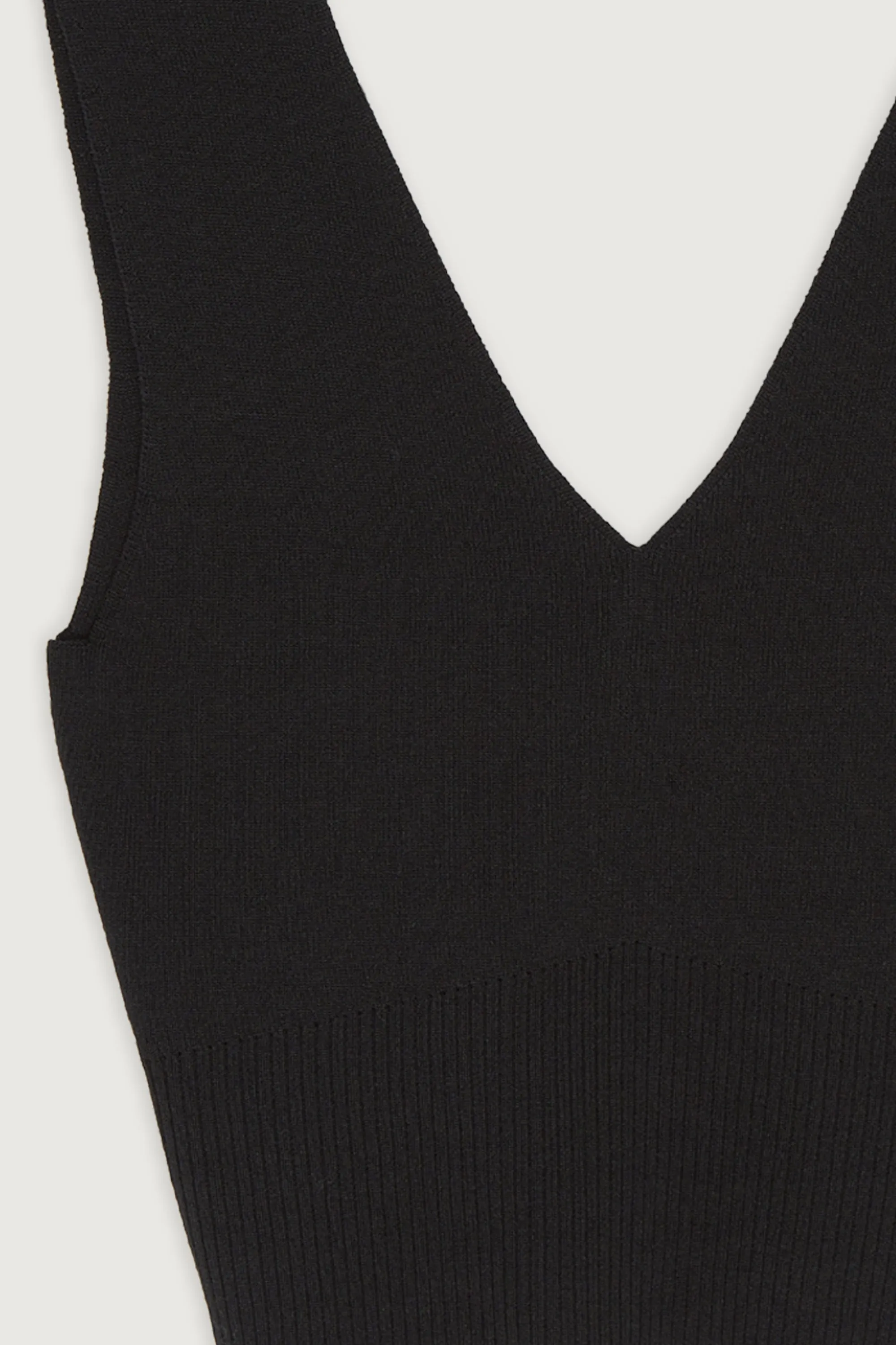 V-NECK SWEATER TANK