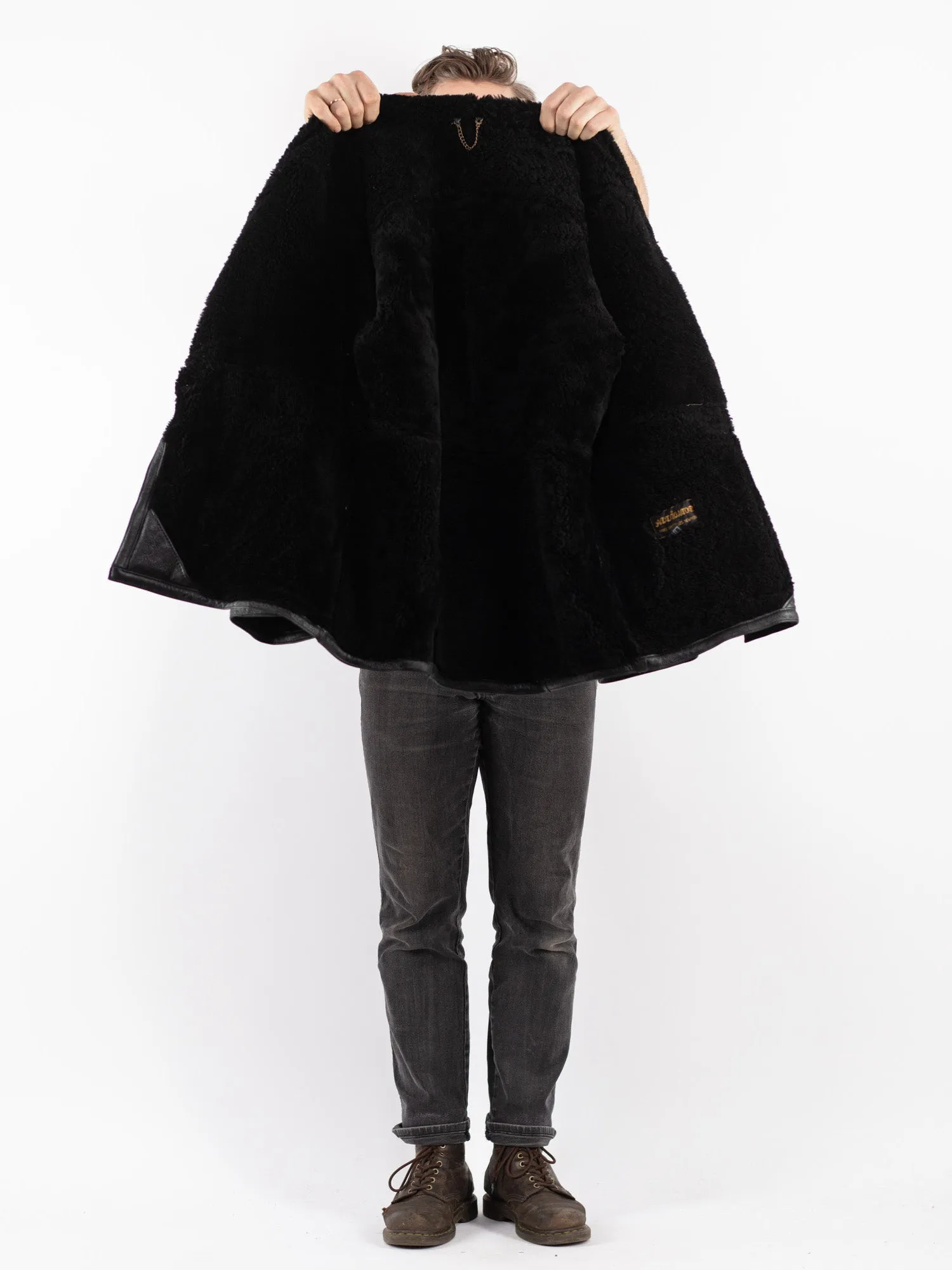 Vintage 90's Men Sheepskin Coat in Black