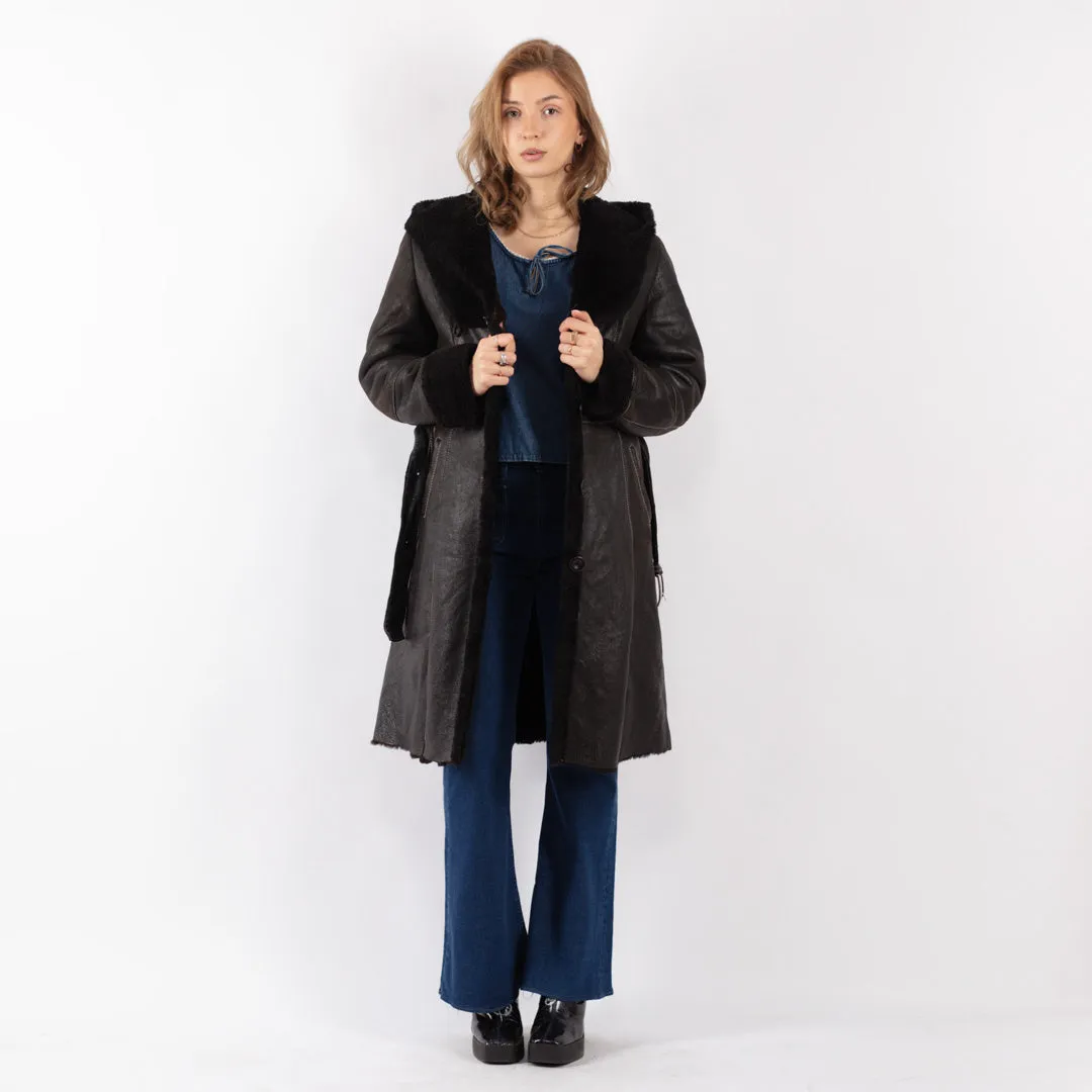 Vintage 90's Women Hooded Sheepskin Coat in Black