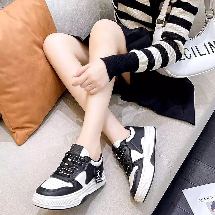 Women's Sneakers Board Shoes Bottom Khaki Black White Color Matching Fashion Women's Shoes Casual Sports Shoes